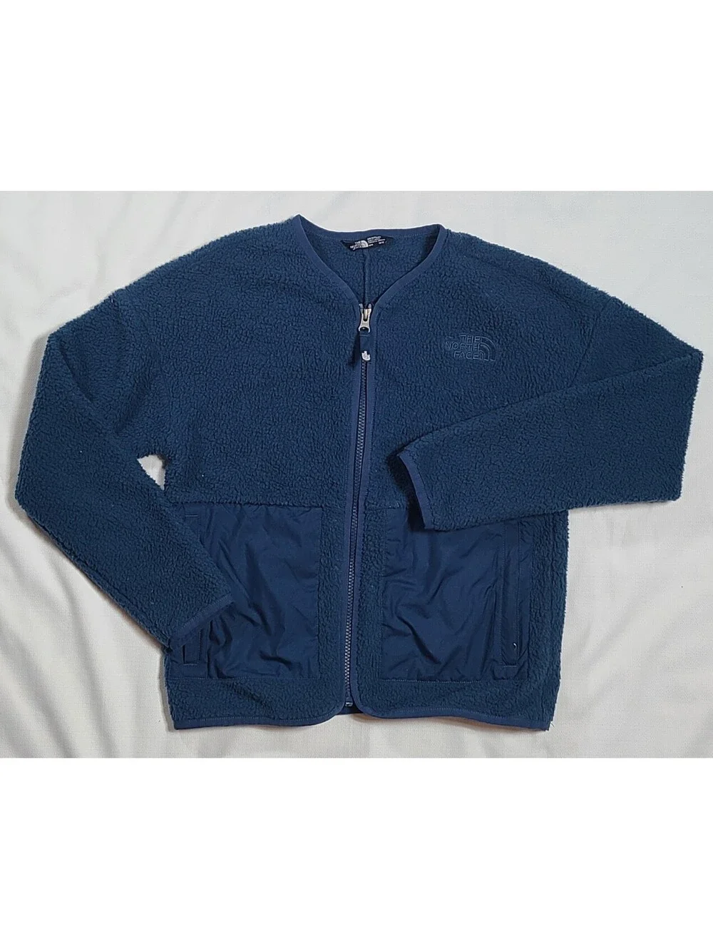 Girls size M, The North Face Navy Blue Fleece Jacket with Front Pockets